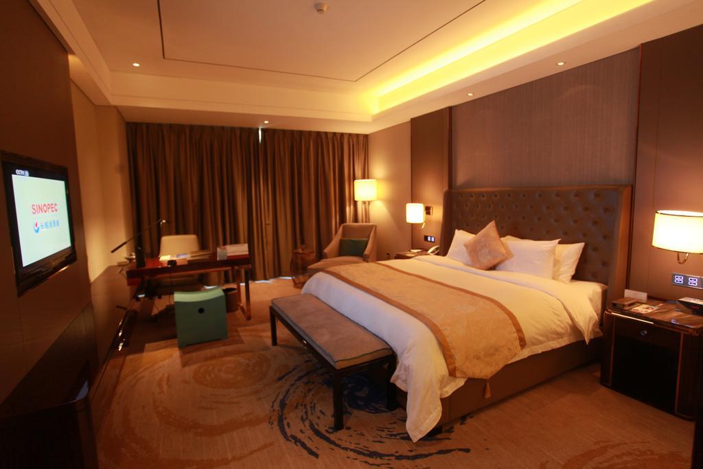 Howard Johnson Qinlu Plaza Yingtan Екстериор снимка