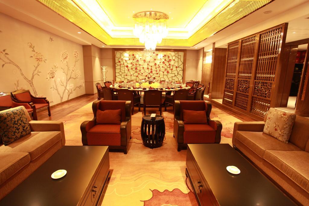 Howard Johnson Qinlu Plaza Yingtan Екстериор снимка