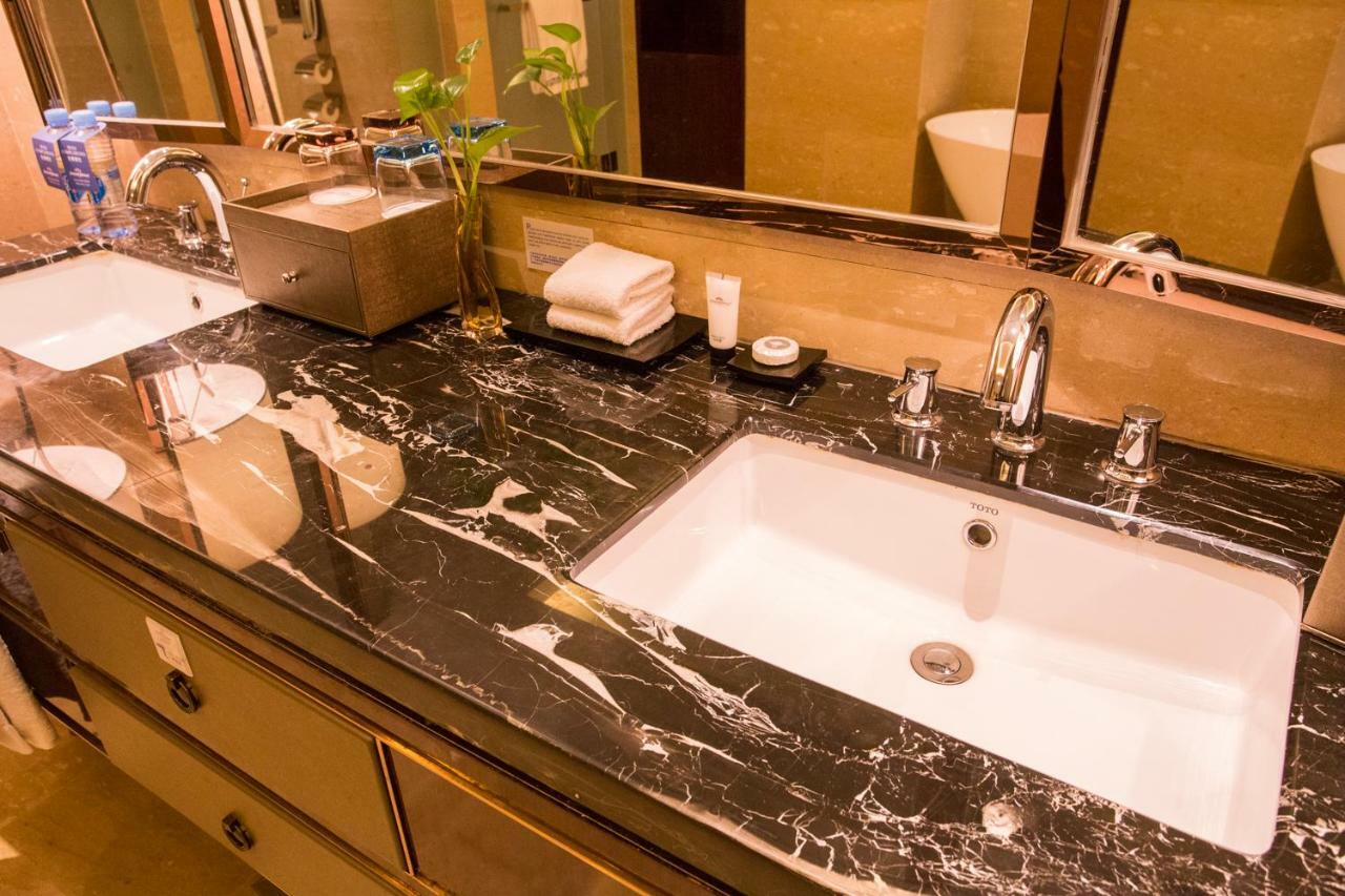 Howard Johnson Qinlu Plaza Yingtan Екстериор снимка